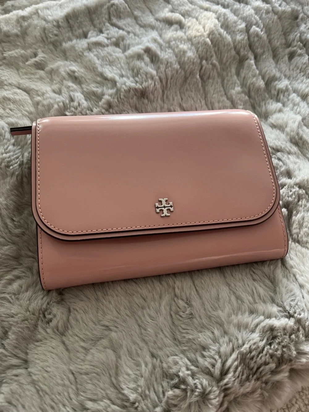 NWT Tory Burch Emerson Patent Chain Crossbody Wallet purse Pink